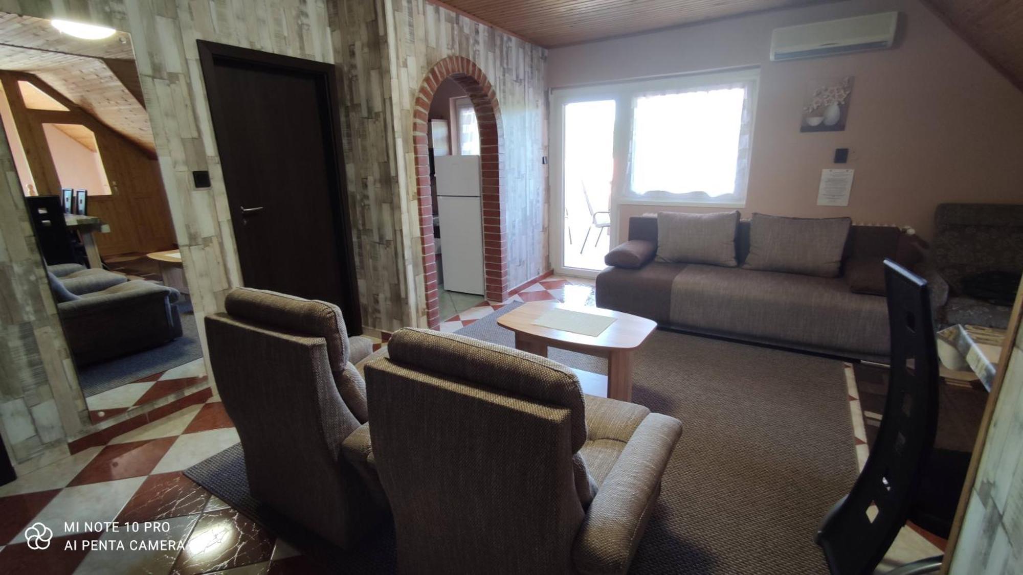 Apartman Aniko Vendeghaz Harkány Екстериор снимка