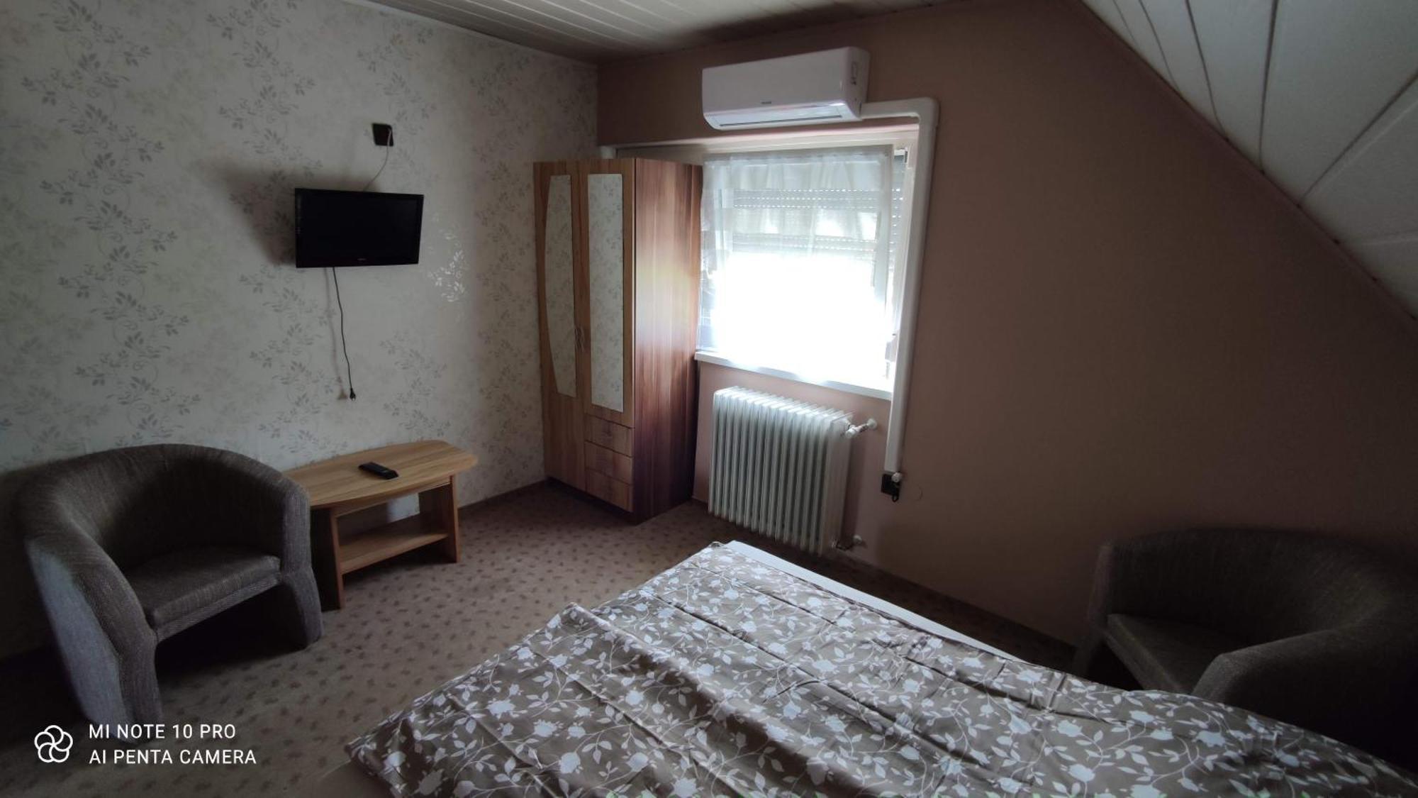 Apartman Aniko Vendeghaz Harkány Екстериор снимка