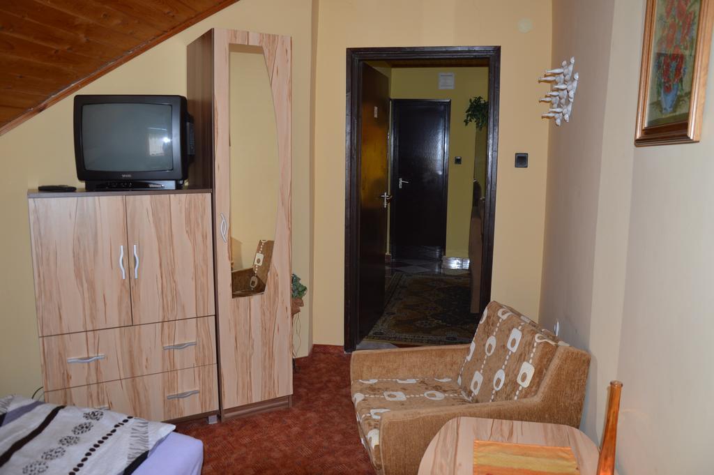 Apartman Aniko Vendeghaz Harkány Стая снимка